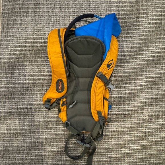 CamelBak Gambler Adventure Backpack with Hydration System - Picture 4 of 5
